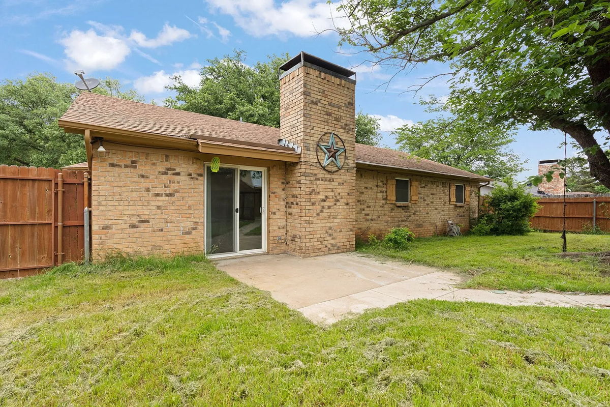 SUBTO SUB2 CLEBURNE, TX ENTRY  $16 000