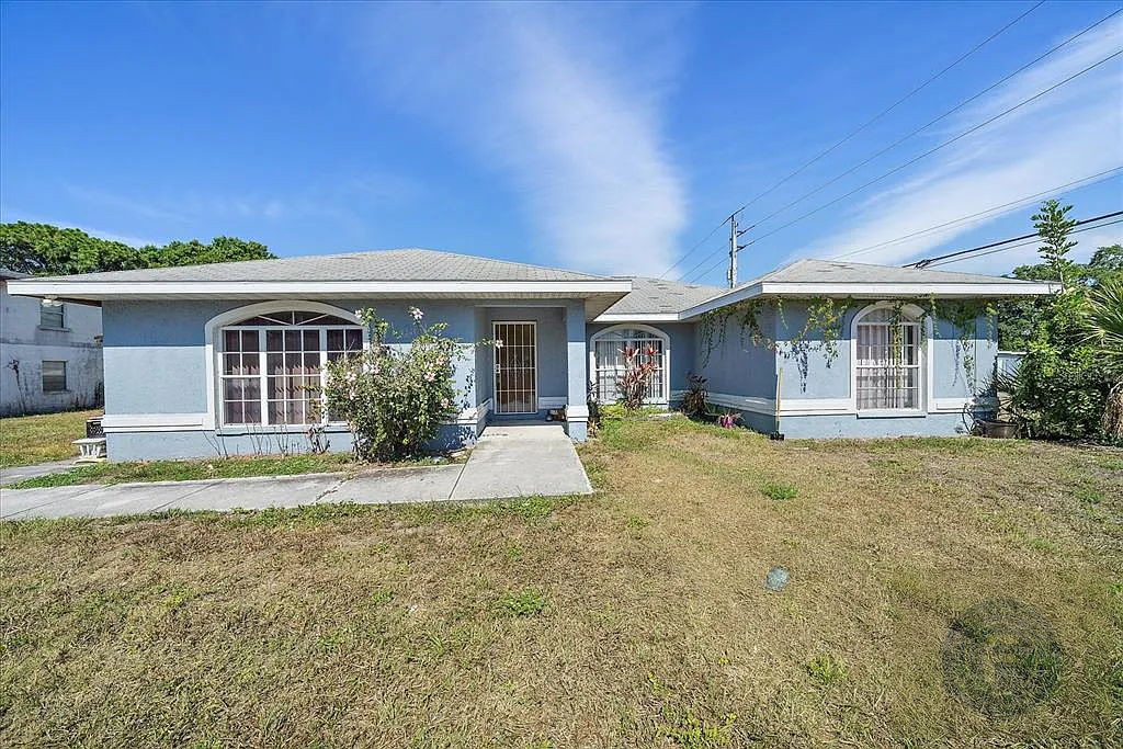 GREAT FIX AND FLIP OR BUY AND HOLD IN PALMETTO
