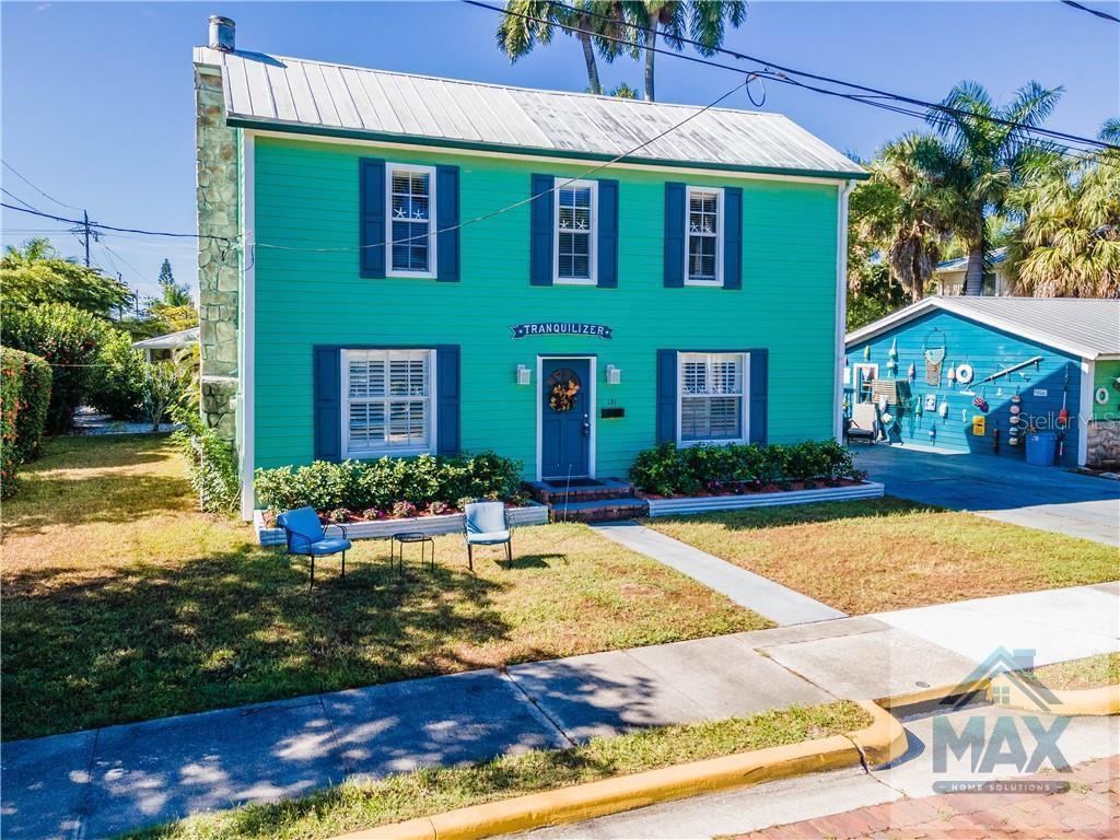 🚨🏚️OFF MARKET PUNTA GORDA: HISTORIC 3 BD 2 BA 1,676 SQFT WITH MODERN UPDATES AND EXPANSION POTENTIAL🏚️🚨