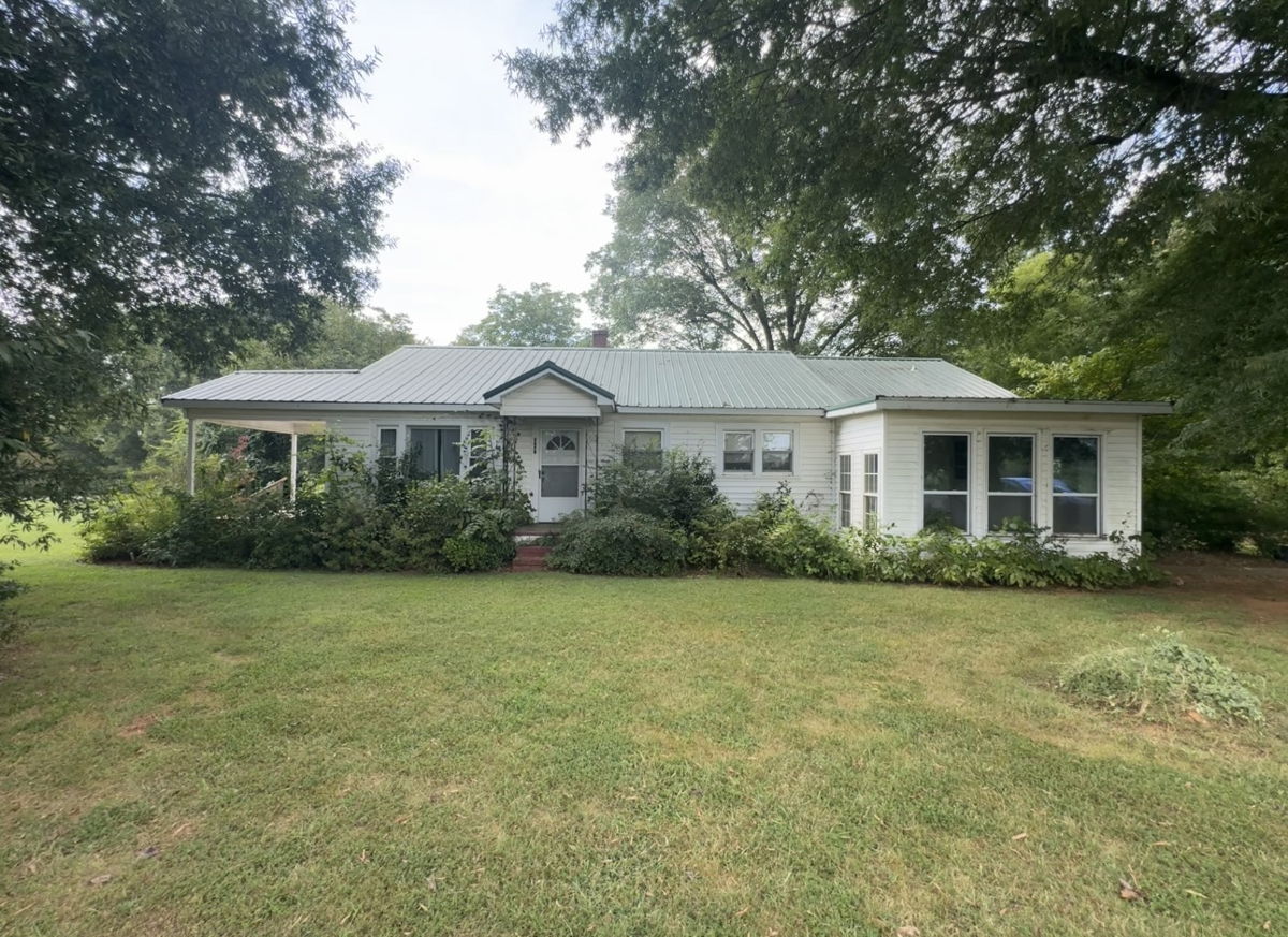 Exciting Fix-and-Flip Opportunity Awaits!