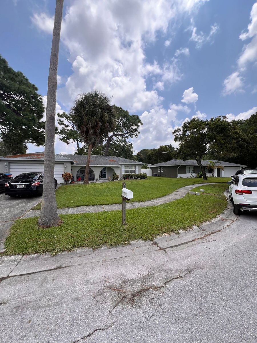 🏡 Block Home in Pinellas Park!