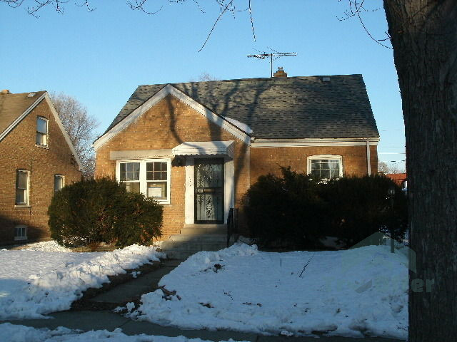 🔥🏠 Brick Single-Family Flip Available in Riverdale IL 🎯📢