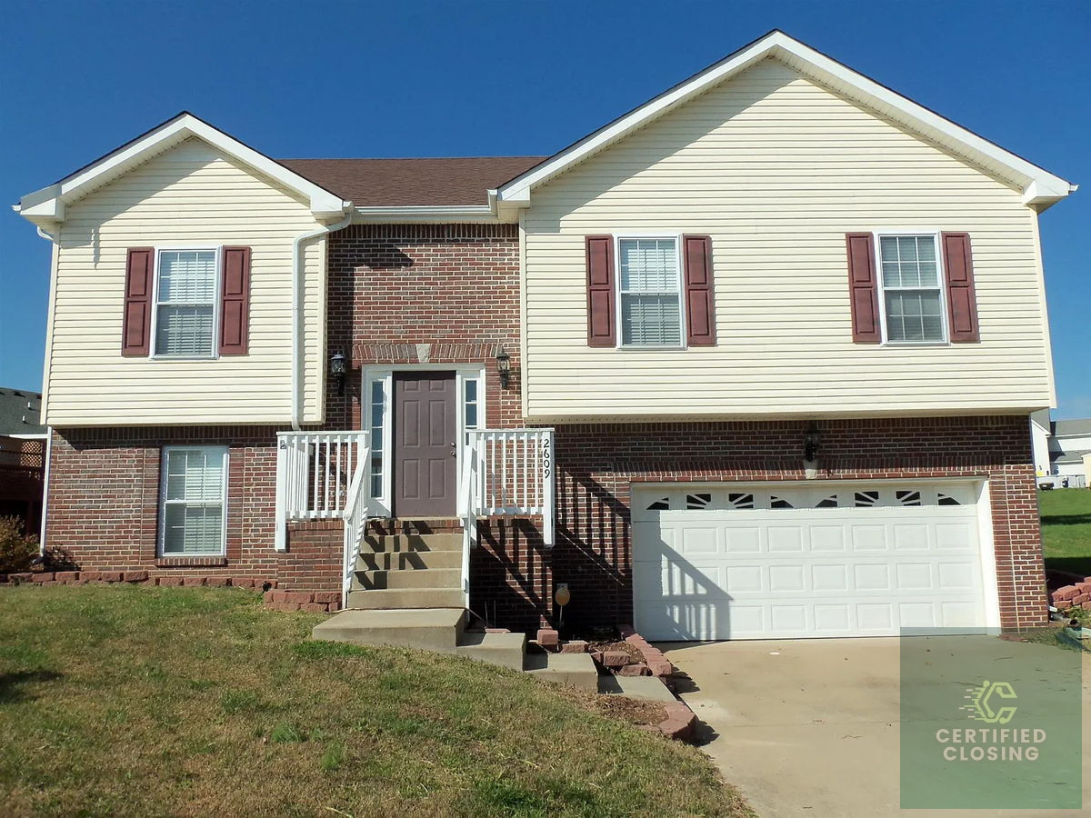 🔑🏘️✨ Stunning Turnkey  Property in Clarksville, TN 37042 🔑🏘️✨