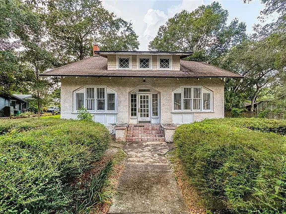 GREAT FIX AND FLIP OR BUY AND HOLD IN TAMPA FL 33604