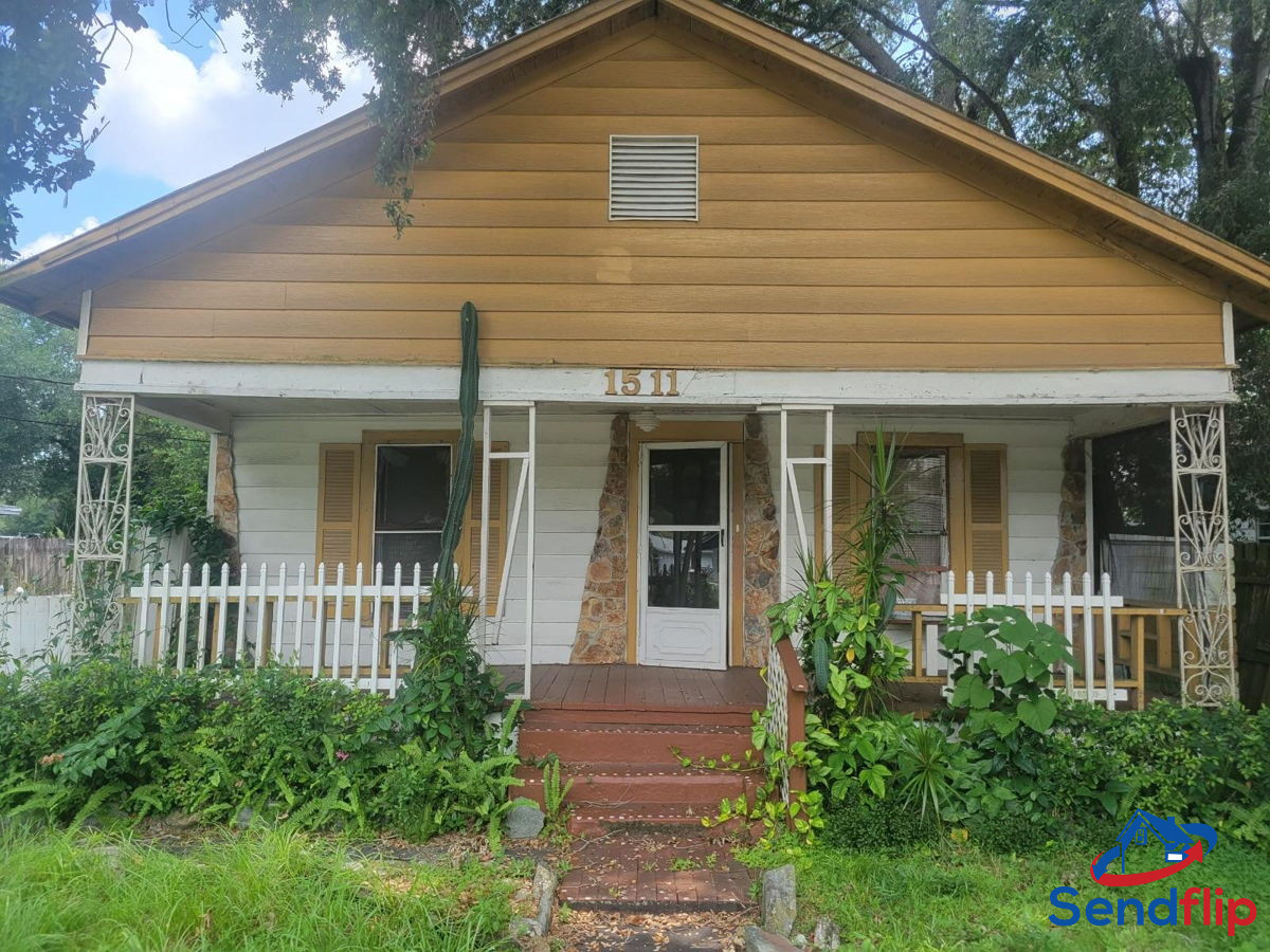 TAMPA,FL 33610 FIX & FLIP HOT MARKET ASKING 175K CASH OR HM EASY FLIP !!