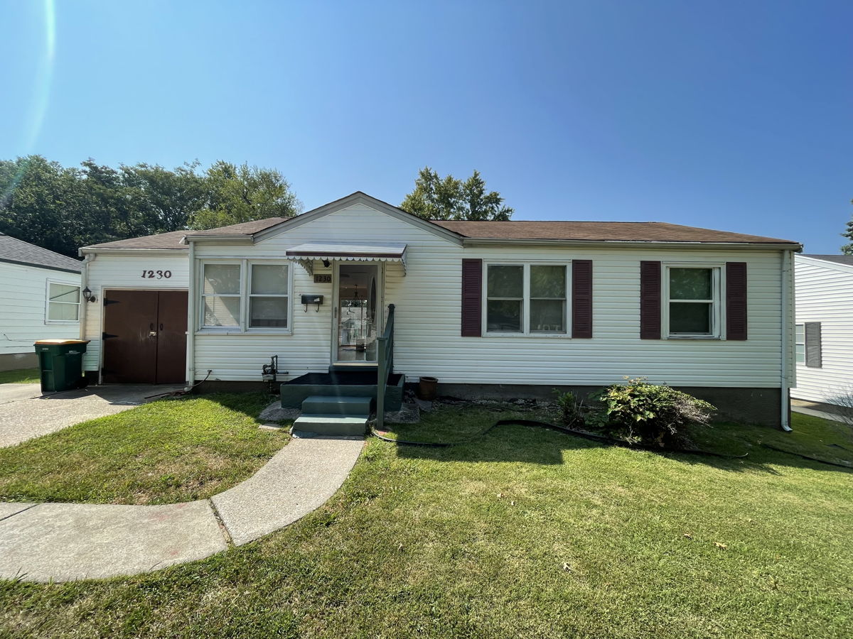 3 Bed🛏️ 1 Bath 🛀So Much Room to ADD ON!!! ST Louis, MO 63137