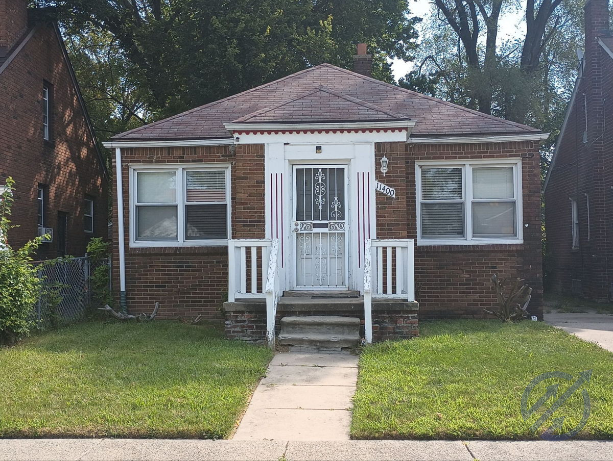 West Side Brick Home | 📍 Detroit, MI 48227 | 🌟✨ Great Potential! See Photos Inside! 📷