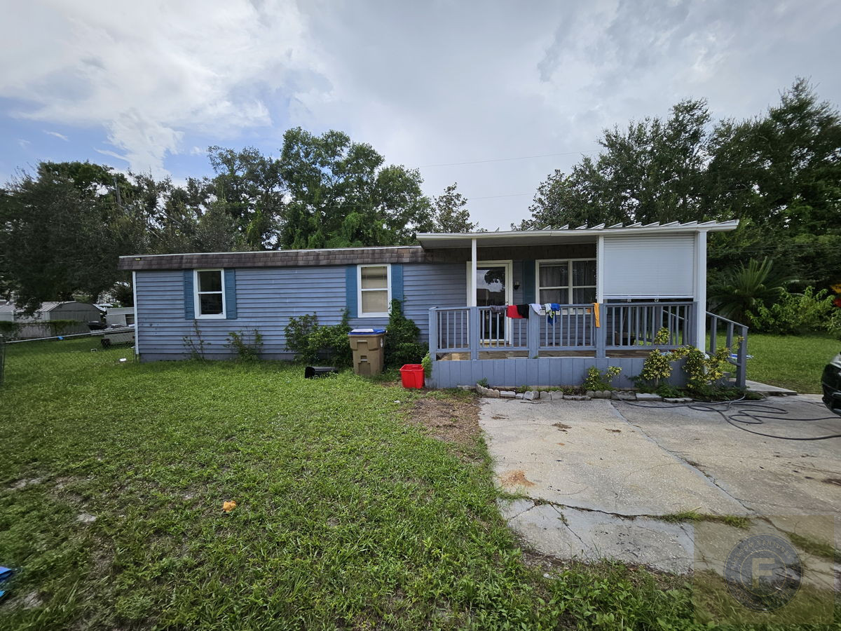GREAT FIX AND FLIP OR BUY AND HOLD IN KISSIMMEE FL 34741