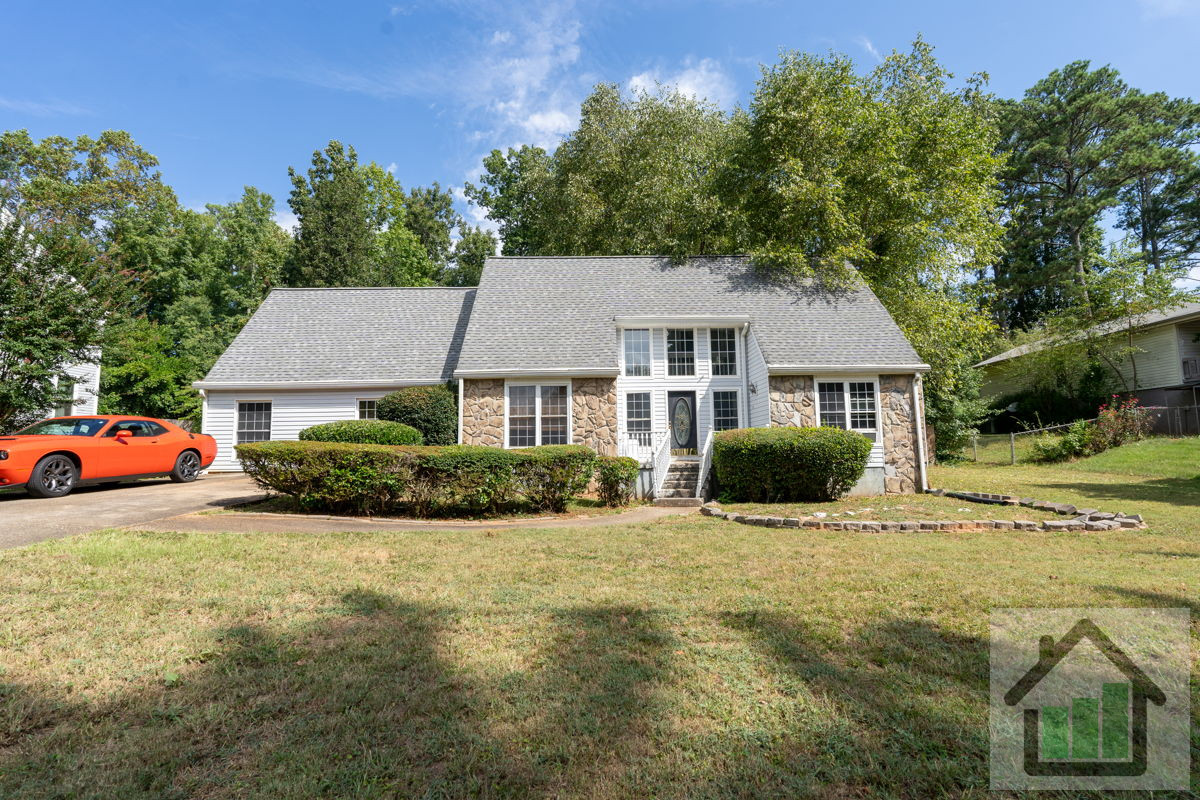 🔥Unlock Potential: Prime Douglasville Property Ready for a Transformation!🏡