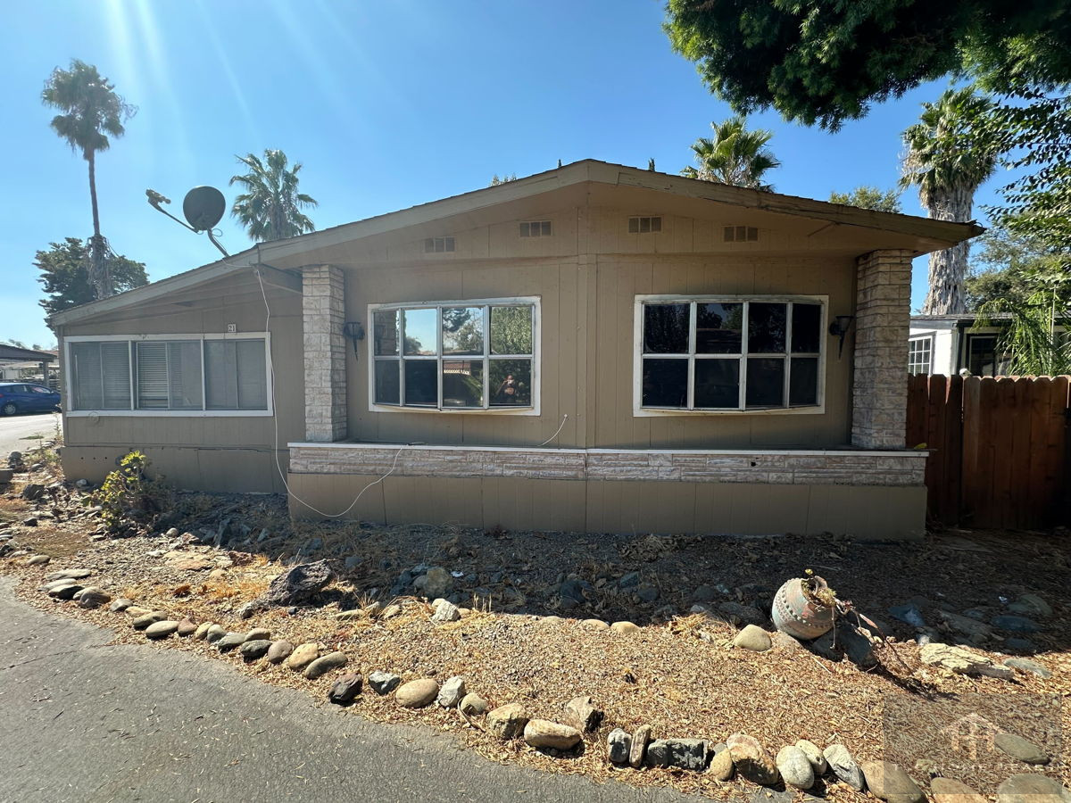 🚨🚨Manteca CA Fixer Manufactured Home, Delivered Vacant