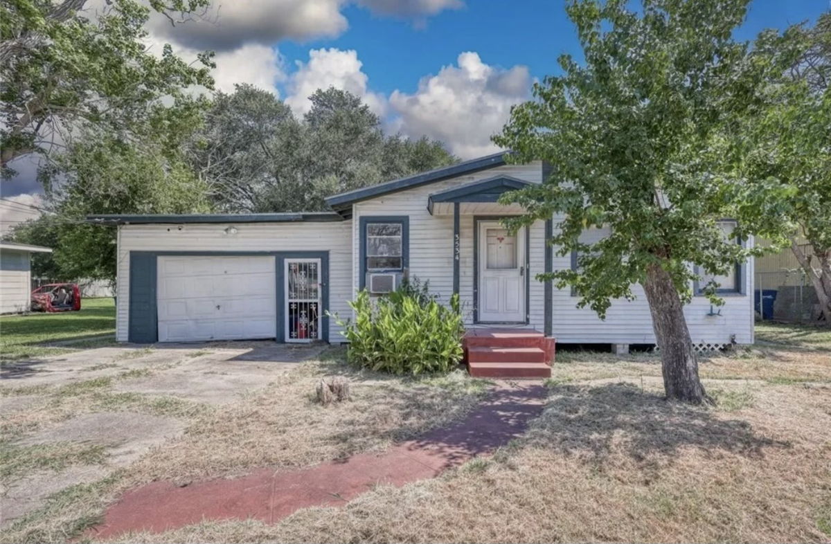 🔥🏡 Hot Deal - Cosmetic Rehab in Corpus Christi! 🏡🔥