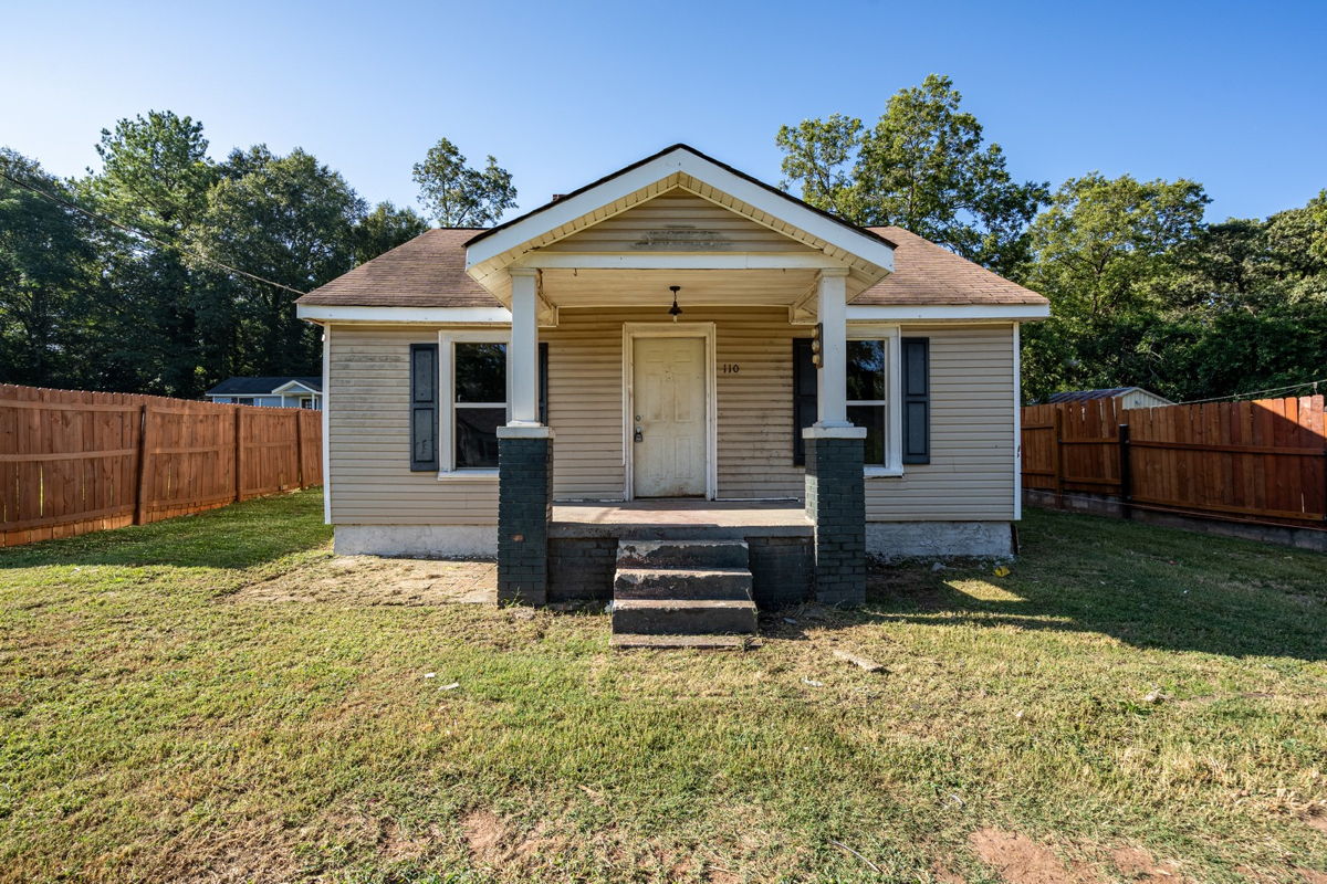 🏡Charming SFH with Investment Potential for 🔨Fix & Flip / Fix & Hold🔑 – Located in Griffin, GA!