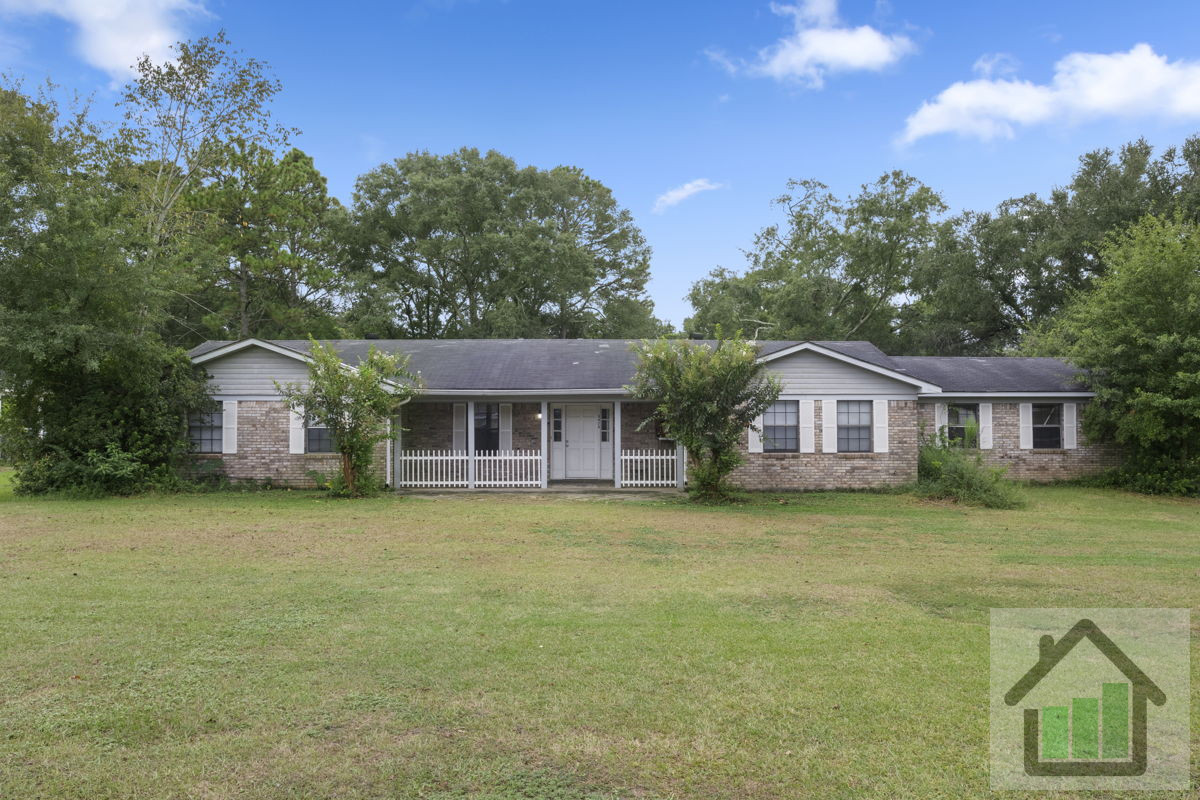 ⛪Investment Opportunity: Upgraded Theodore Home with Pool - Perfect for Flippers!🤑