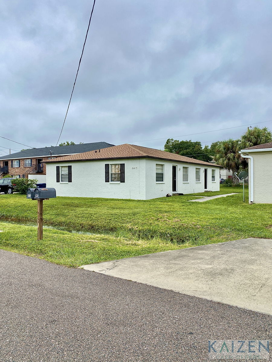 🔥Great Block Duplex 4/2 in Tampa FL 33616 Asking 369k ARV 480K🔥