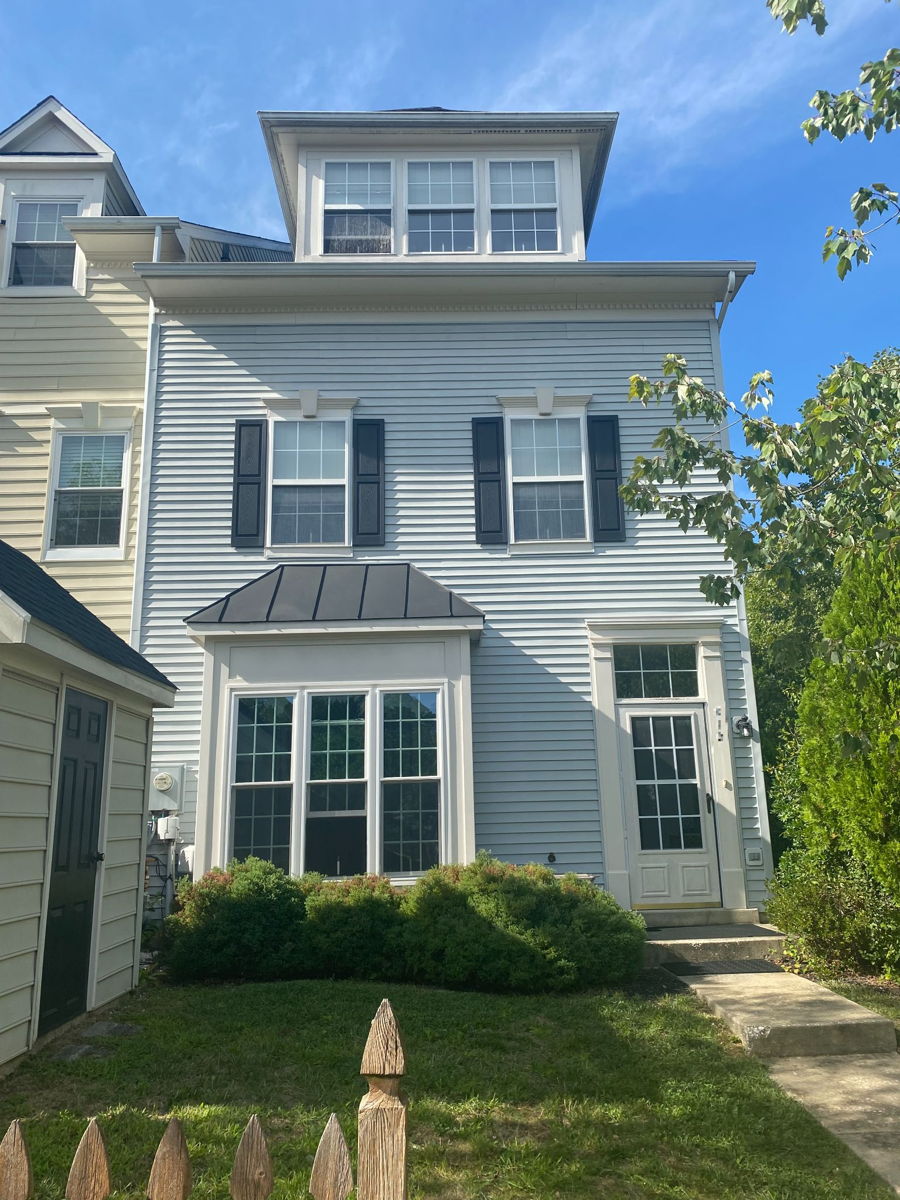 RARE 1999 AA Cty, Odenton End Unit Townhouse (NOT IN MLS) - For Investors Only