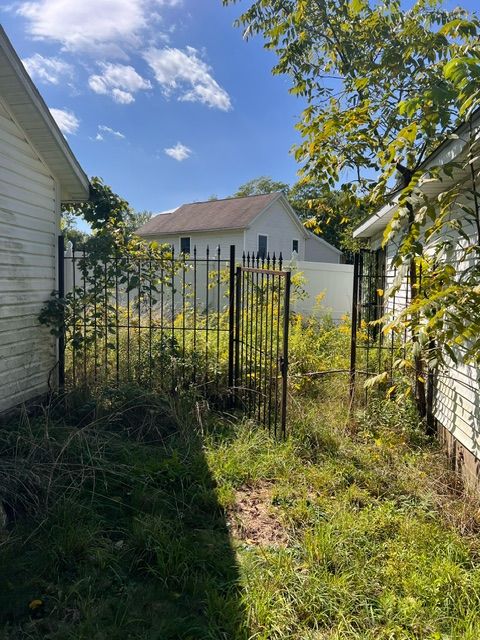 Investor Special - Full Rehab Needed