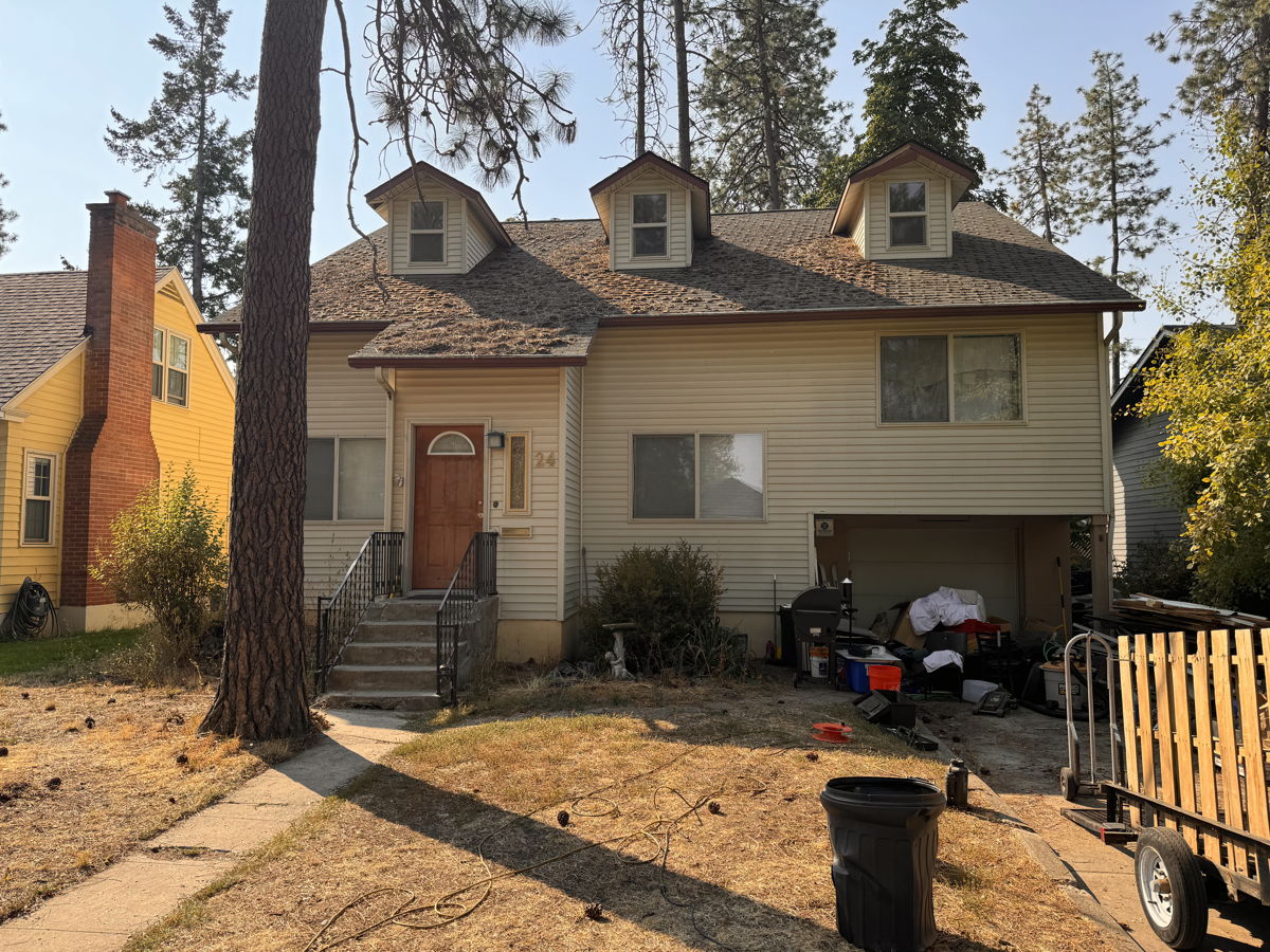 Dream South Hill Location!