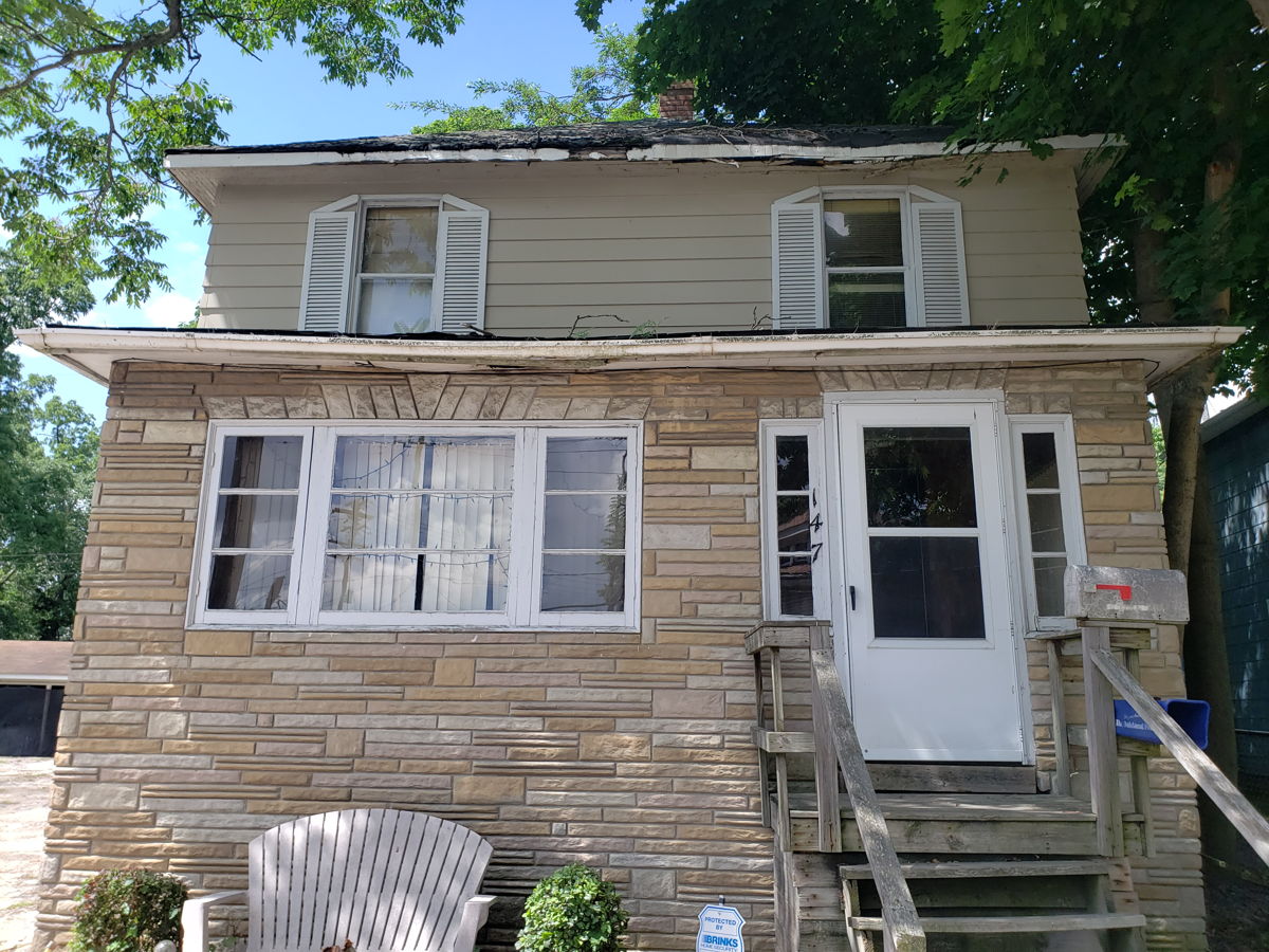 🔥🔥 Unlock Big Returns with This Versatile Pontiac Property 🏡🏡