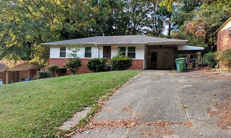 3213 Jamaica Rd, Atlanta, GA 30318