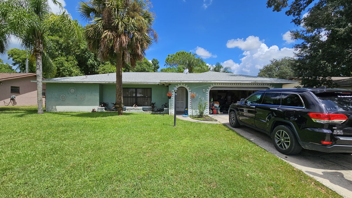 🏡Fix and Flip Opportunity in Sebring, FL 🌟