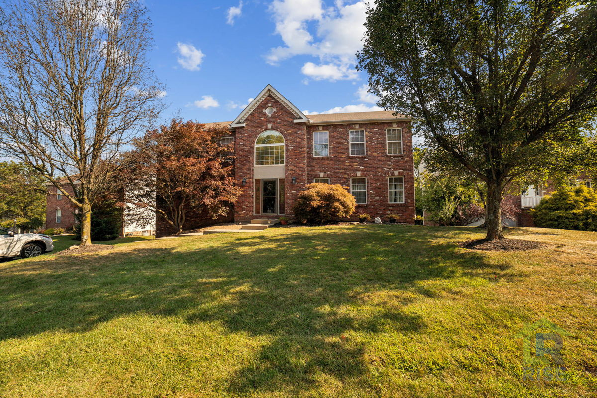 🏡 Crescent Twp, PA | Spacious 4 Bed, 3.5 Bath Home | Quick Refresh for Profit 👇