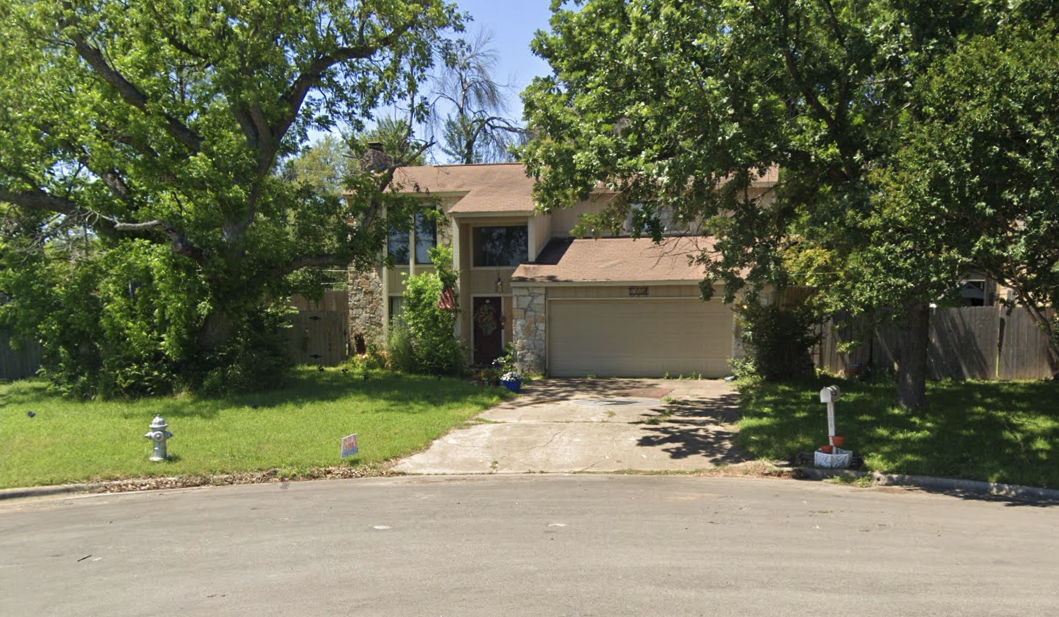 🔥 Prime Austin Investment! Vacant 3/2 Novation Fix n' Flip or Cash Deal 🛠️ Act Fast! 💨