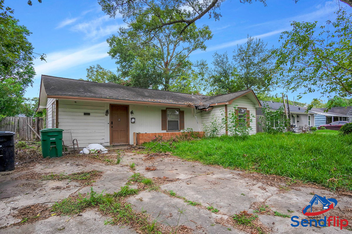 HOUSTON, TX  EASY FIX N FLIP QUICK AND EASY NOTHING MAJOR ASKING 125K