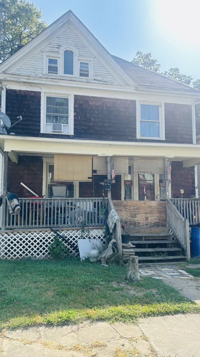 🏠🔨Flip Opportunity🏠🔨 - Canton, OH 44708 - Open to find pictures