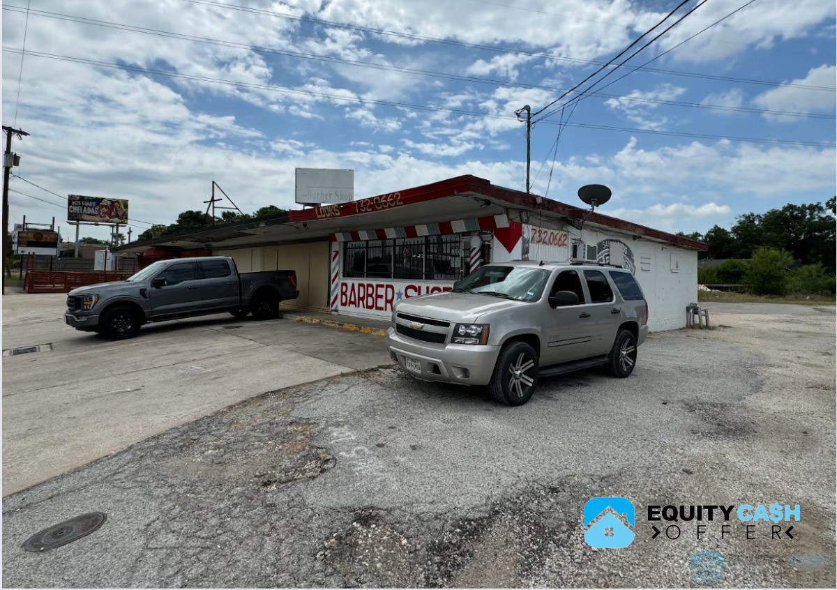 🤑 COMMERCIAL STRIP + PARKING LOT - ONLY 520K 🤑