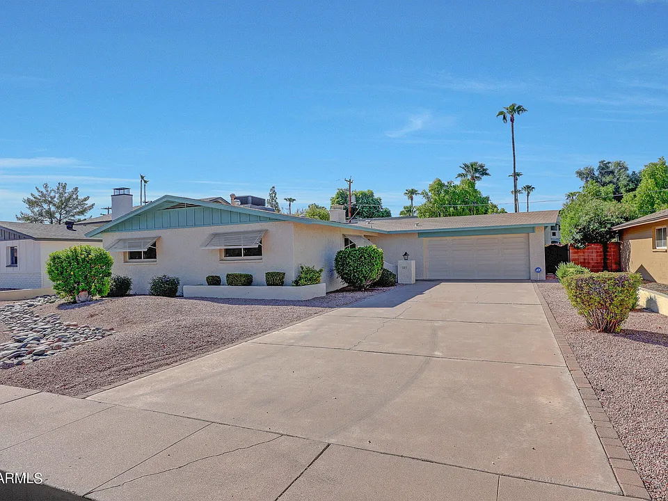 Charming 4/2 SFR gem just minutes from ASU! 💰 Tempe, AZ 85282