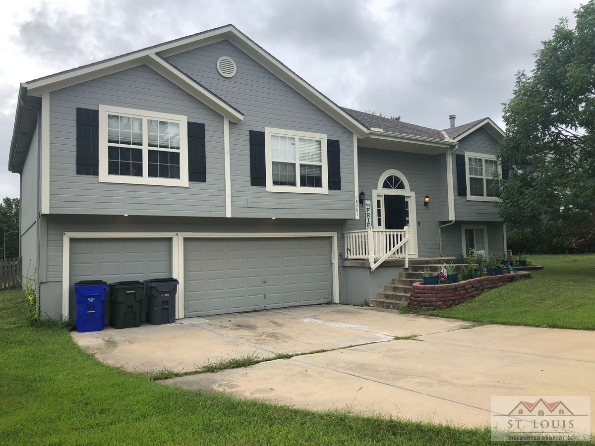 ⭐18201 W 157th Terrace, Olathe, KS 66062