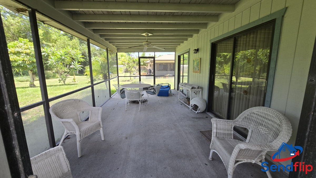 GREAT 🚨OFF-MARKET🚨 SFH ☀️FORT MYERS, FL☀️