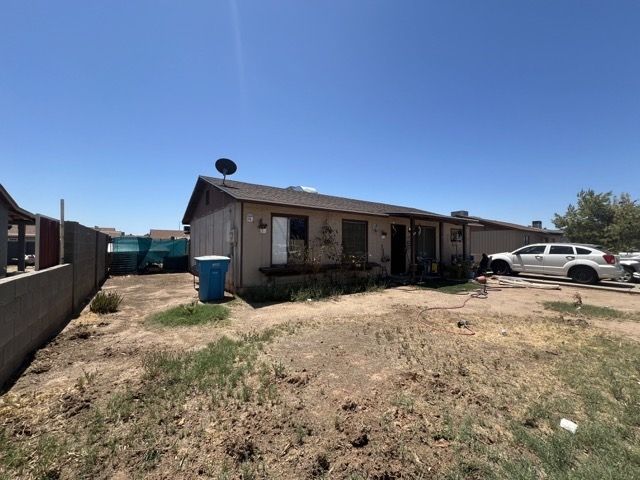 3/1 SFR, 6,055 SQFT Lot 🌳 Great Opportunity in Phoenix, AZ 85035 🏡