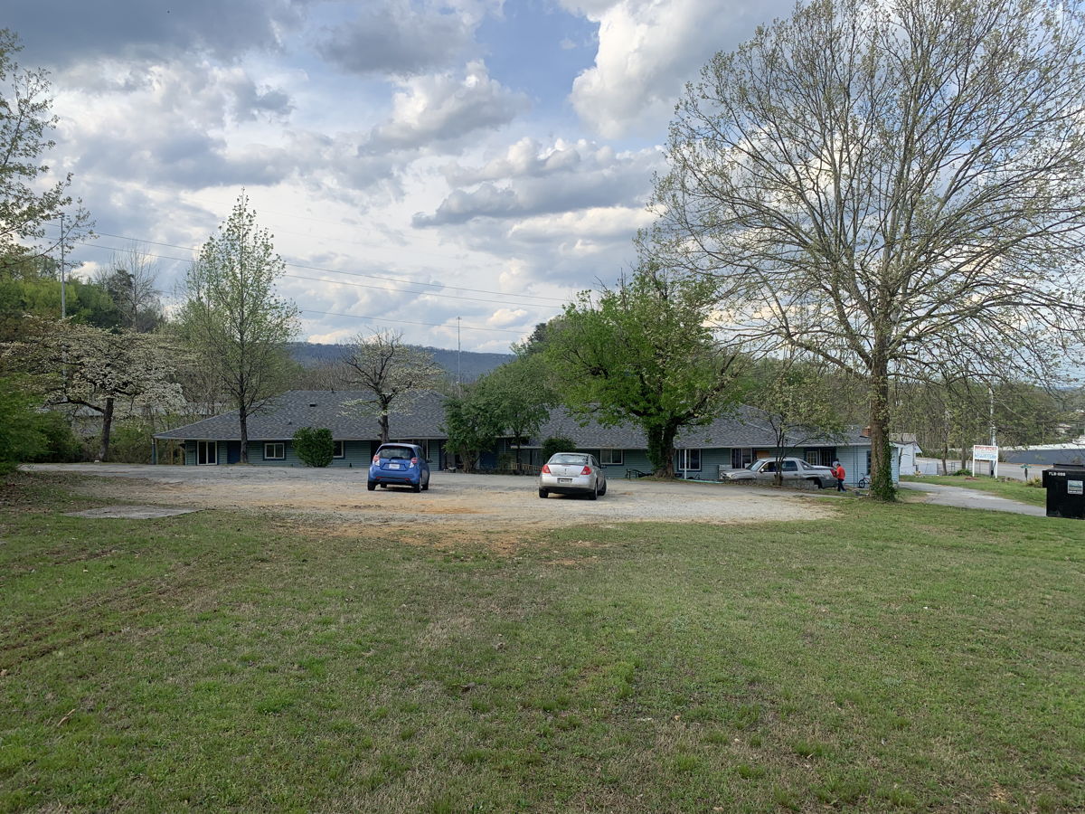 Red Bank, TN Hideaway:  Cozy 8-Unit Complex with a Touch of Charm