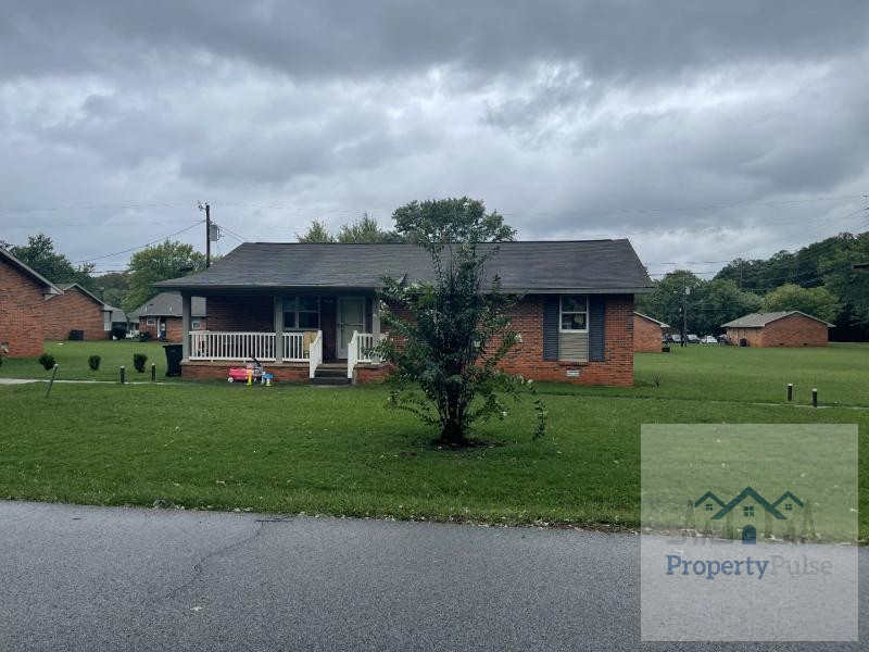 (Athens, AL) 3🛏️ 1🛁 SFH great rental or flip potential💪🏻