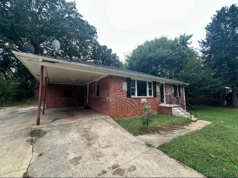 2160 Fairfield St, Smyrna, GA 30082