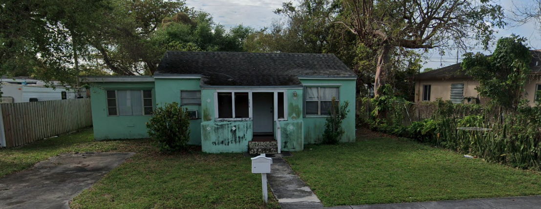 2470 NW 55th Ter, Miami 33142