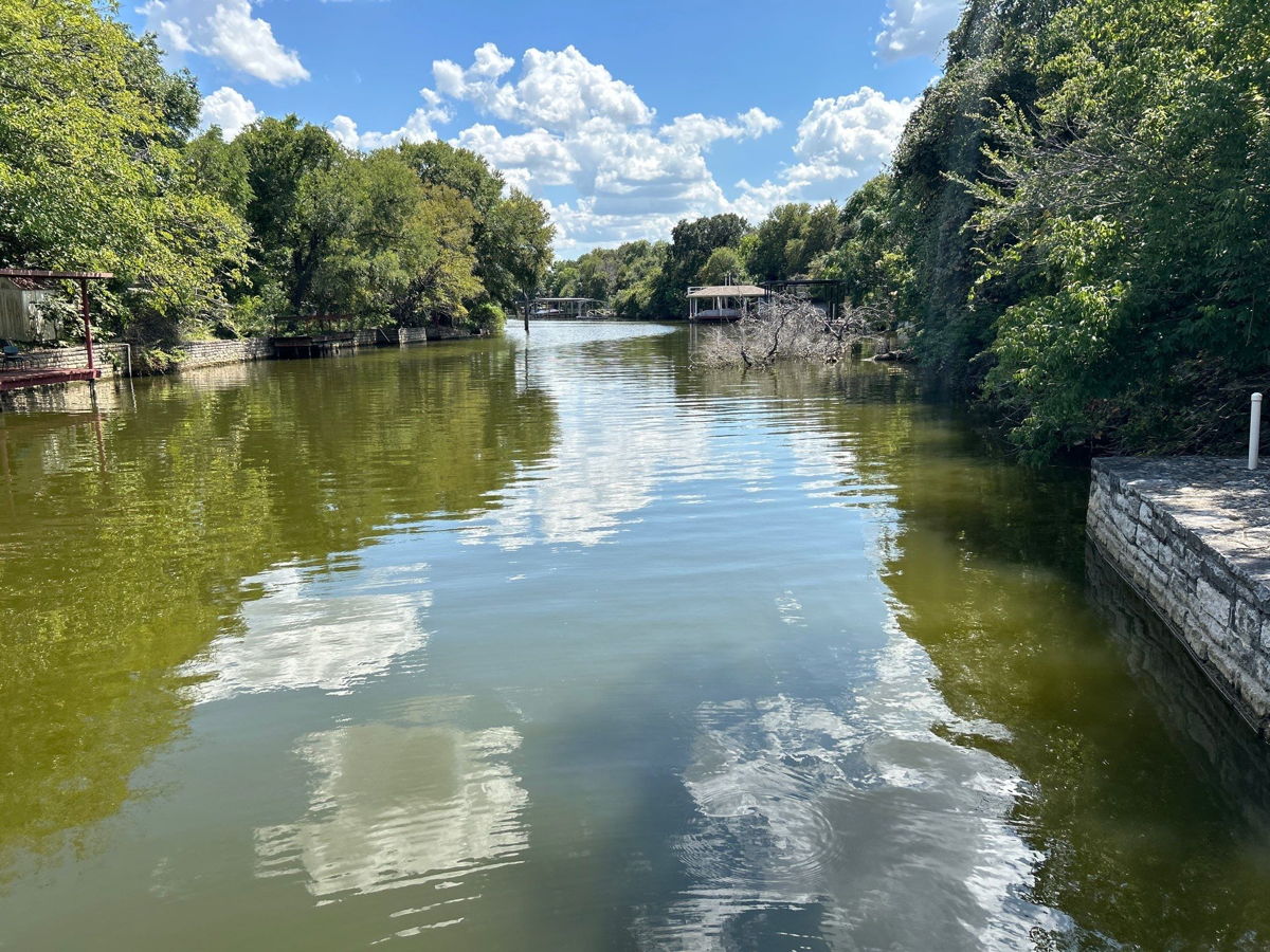 🤑Waterfront Lot for $110k. Desirable Area in Granbury. New Build, Hold Play🤑