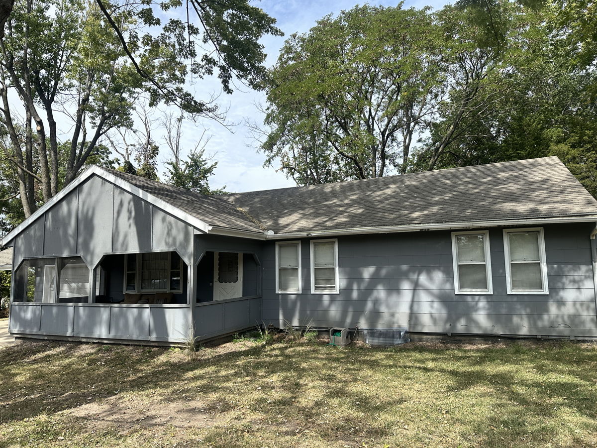 SUBTO Assignment OPPORTUNITY  3bed 2 bath near the Chiefs Stadium