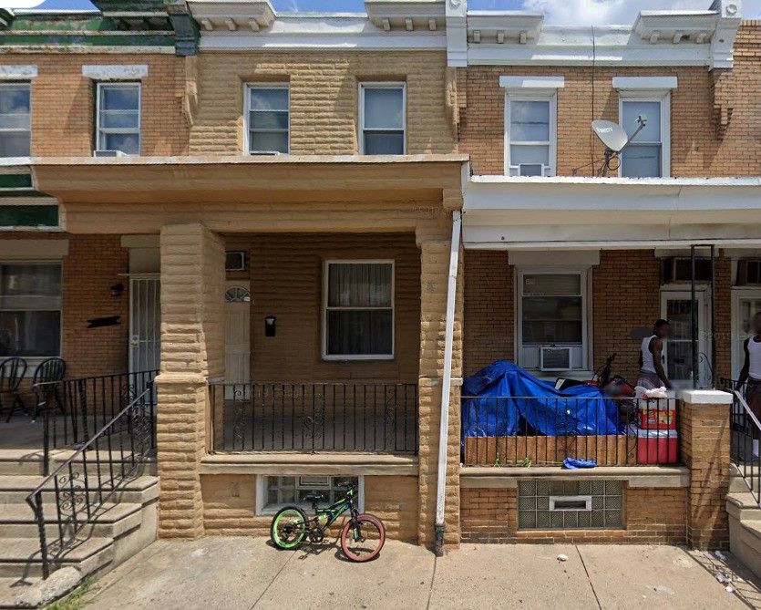 🏘️  19124 Frankford Porch front Rowhome Available $85K🍸