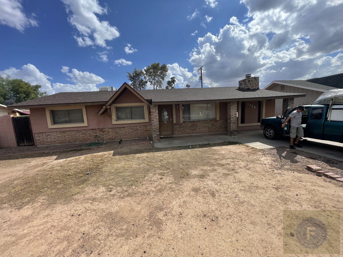 GREAT FIX AND FLIP OR BUY AND HOLD IN MESA AZ 85204