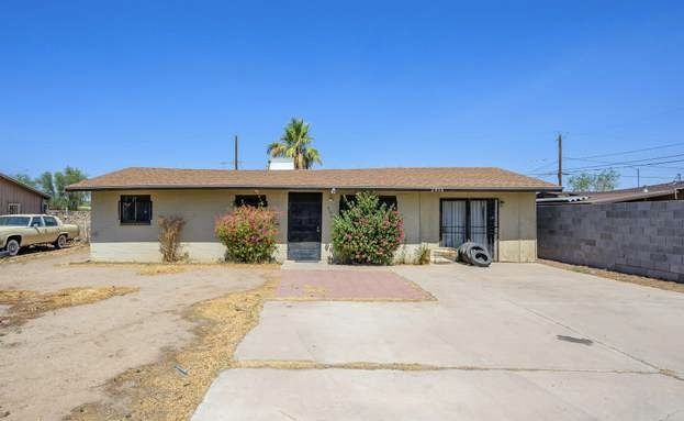 Charming 3/1 SFR in Central Phoenix with Potential🌳Phoenix, AZ 85040 🤝