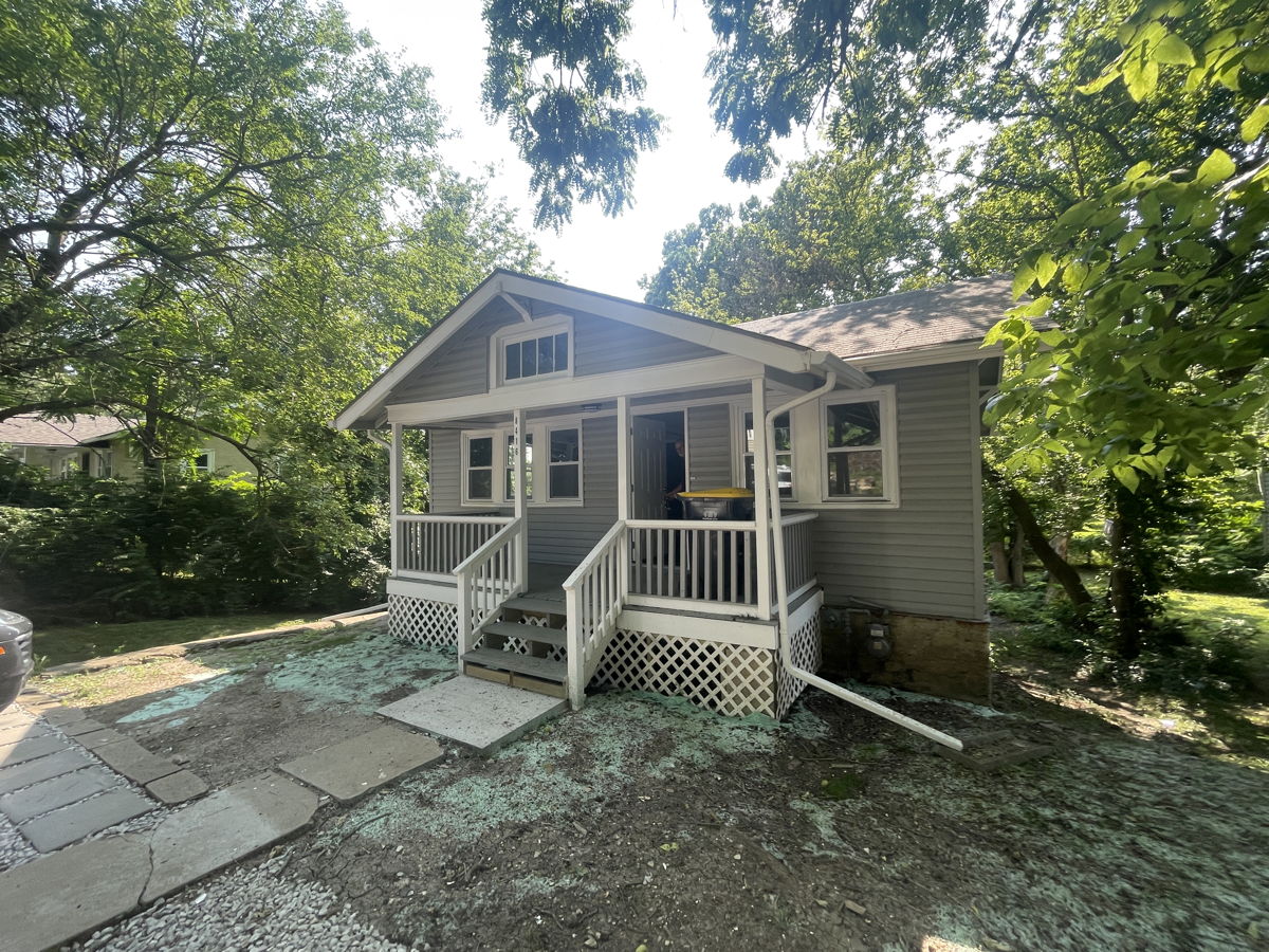 🏠 Updated Marlborough Vacant Turnkey at 80% Market Value with $300+ Cash Flow Potential | 9-11% Cap Rate 💰