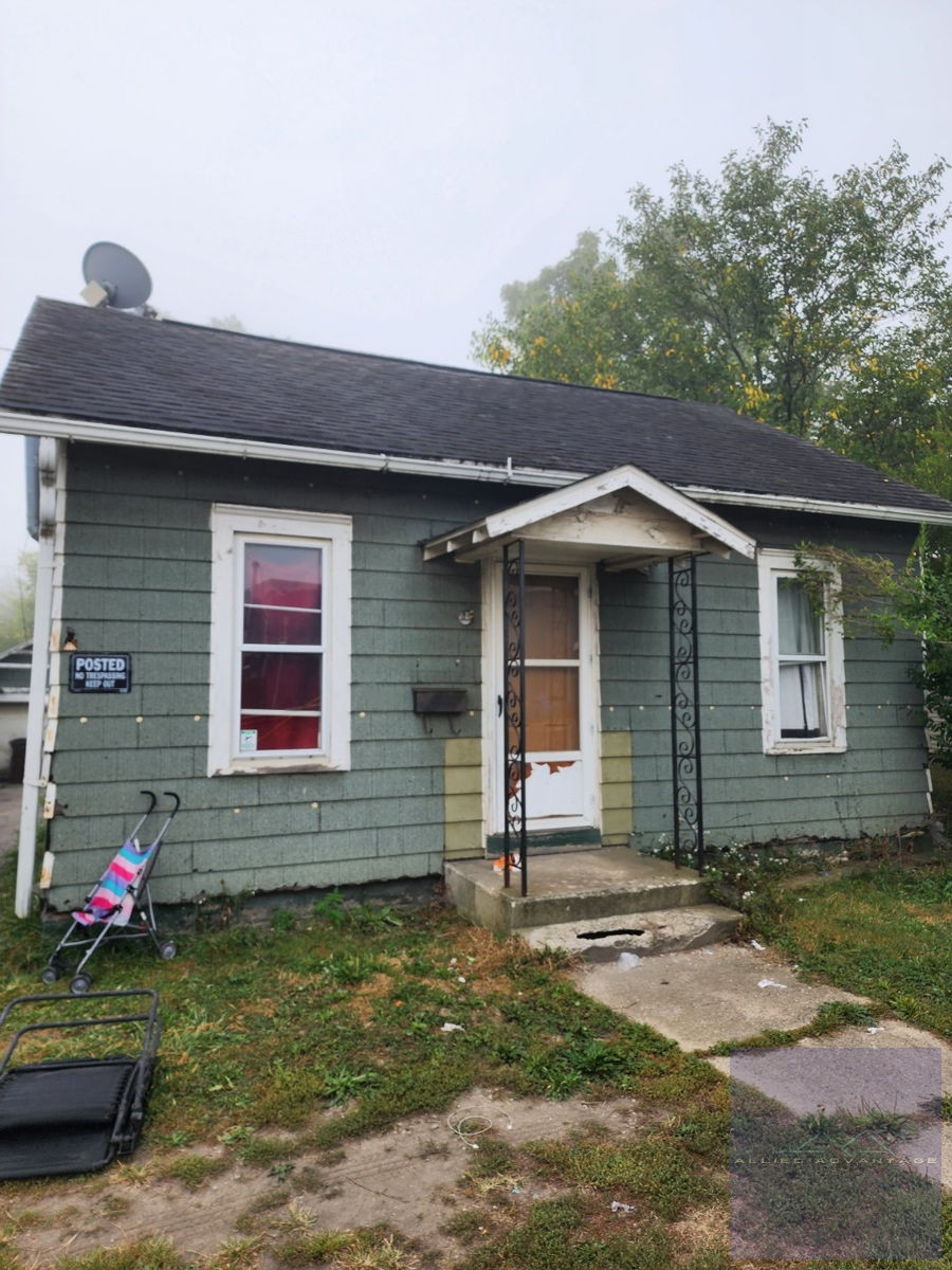 🔥 Grab for low and Revive this beauty in Adrian, MI 🔥