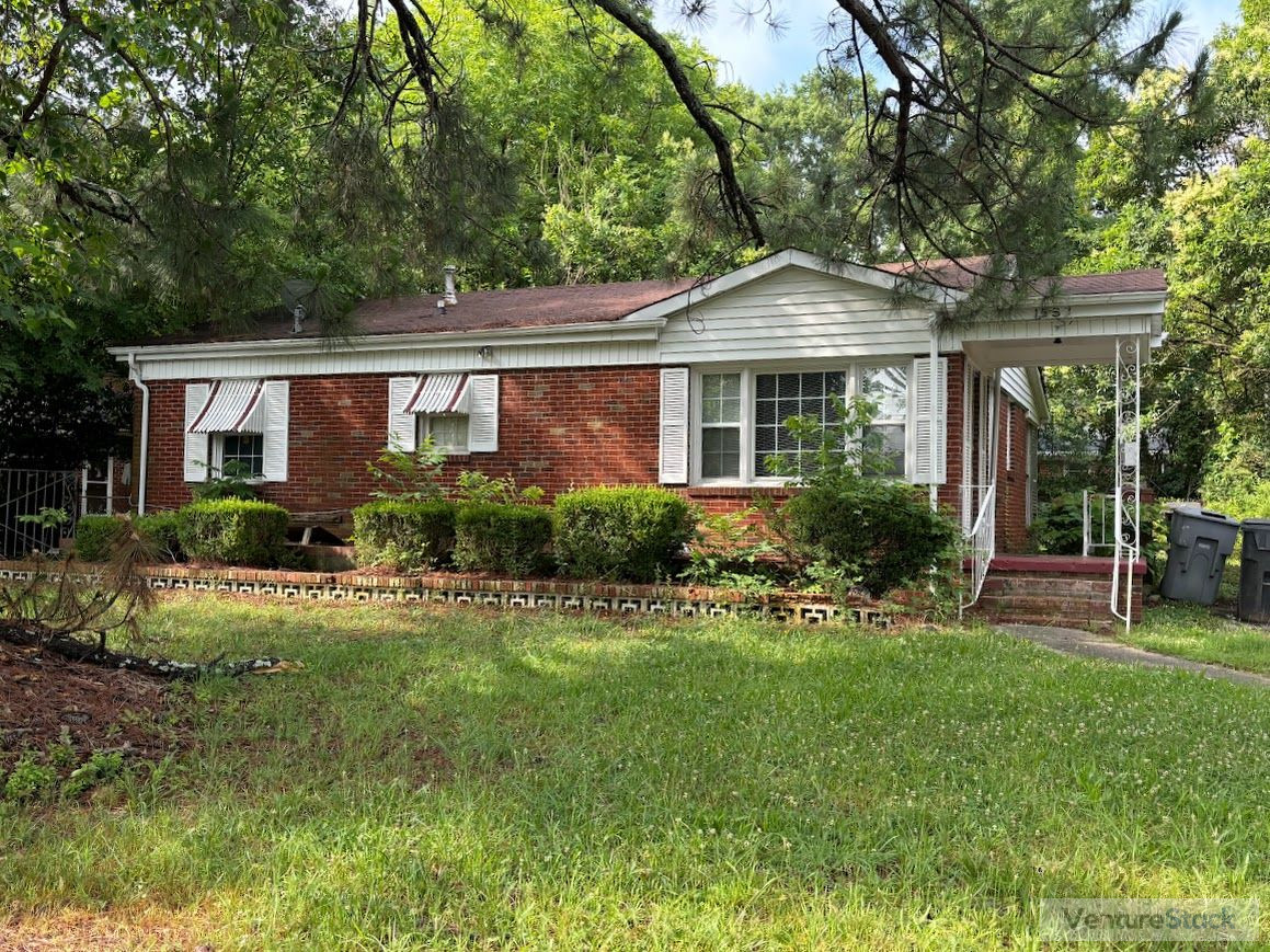 Charlotte Brick Ranch Flip Opportunity! 🏡