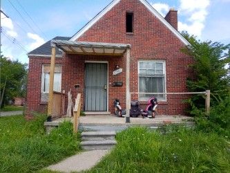 💰💰Cash Flow Goldmine: Solid Brick Home with Immediate Income Potential!💰💰