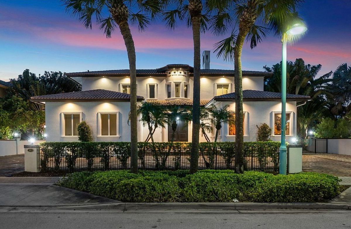 Discounted Luxurious Florida Property