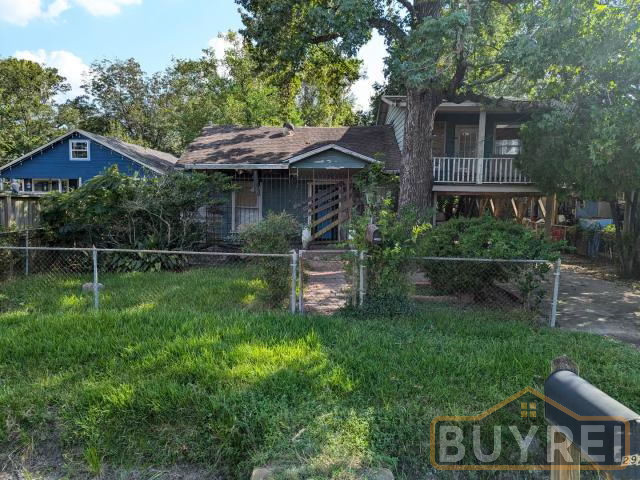 Eastex-Jensen Area📍 Fixer Upper Opportunity 🏚️See Photos Inside ➡️