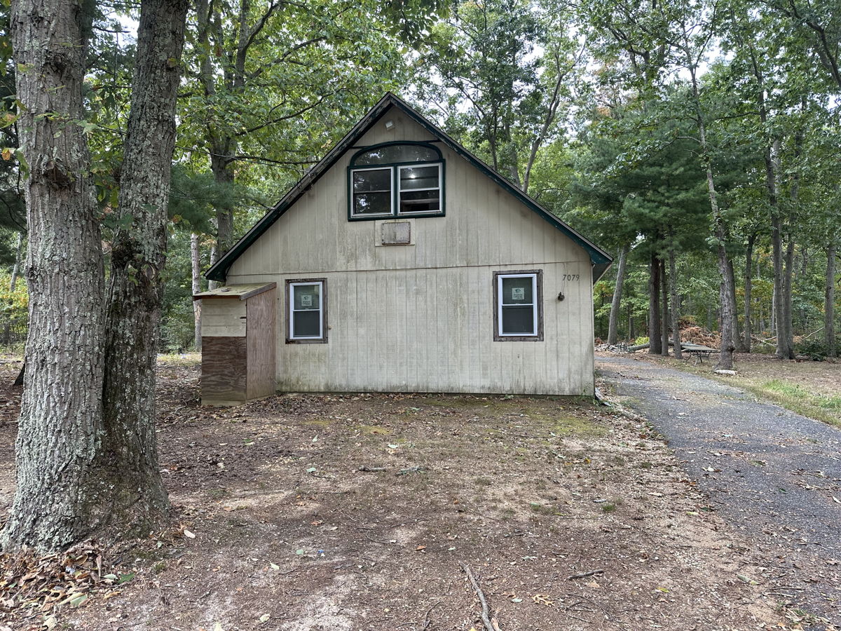 Great Rental Property in Millville, NJ- needs work ! 120' x 100'