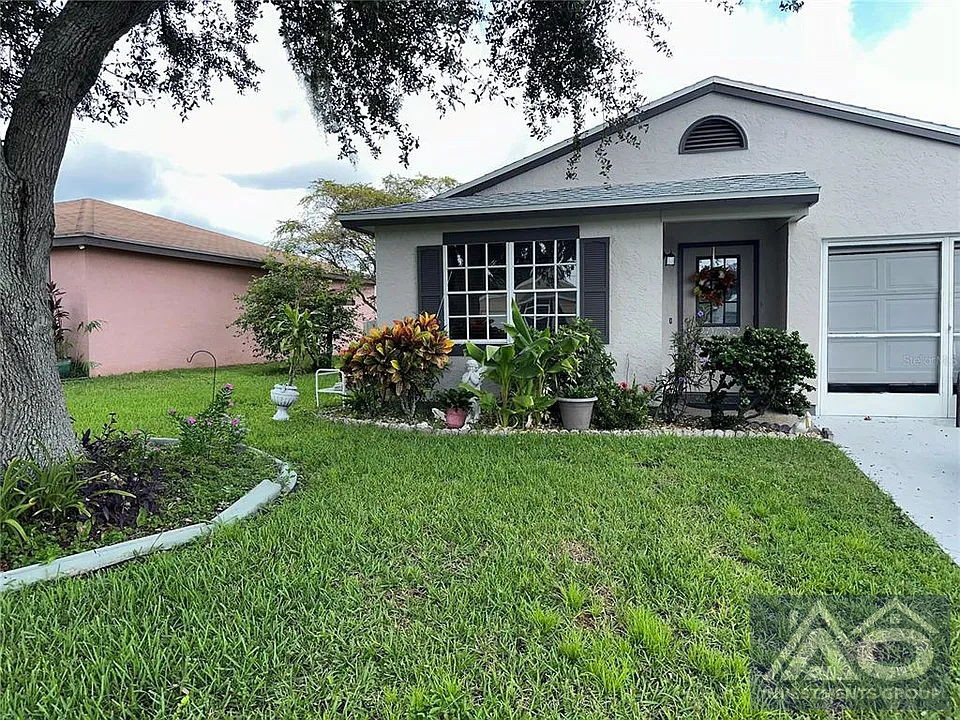 2 bed/ 2 baths in Port Charlotte 152k worth 235k!